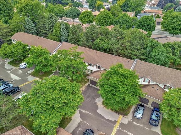 3rd image of 476 Kingscourt Dr #19