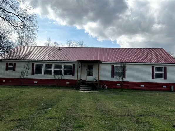 818 Lake Pearl Rd, Hessmer, LA 71341