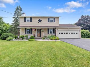 4956 Crestwood Ln, Syracuse, NY 13215