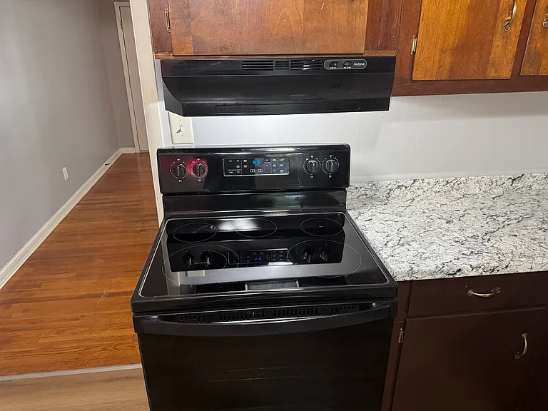 155 Normal Ave — Photo 6