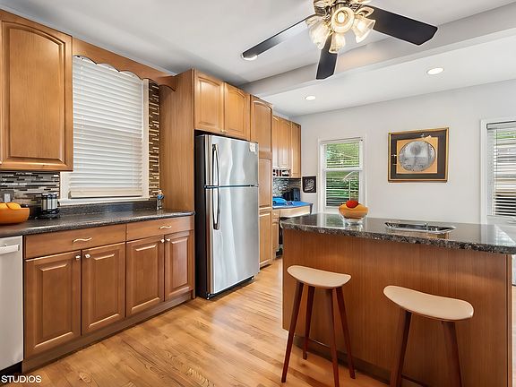 5th image of 5839 N Oconto Ave