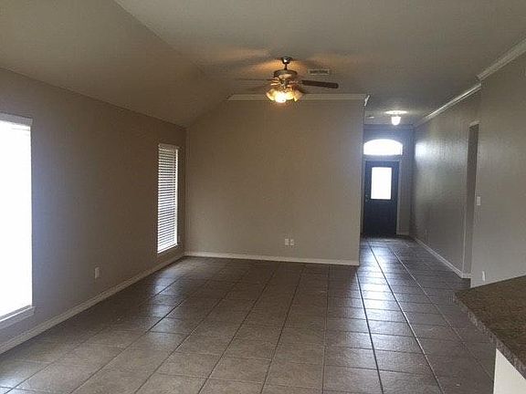 5th image of 917 Crystal Dove Ave