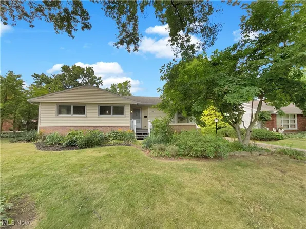 204 Brouse Dr, Wadsworth, OH 44281