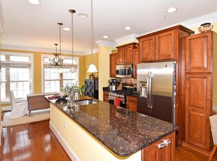 451 N George Mason Dr, Arlington, VA 22203