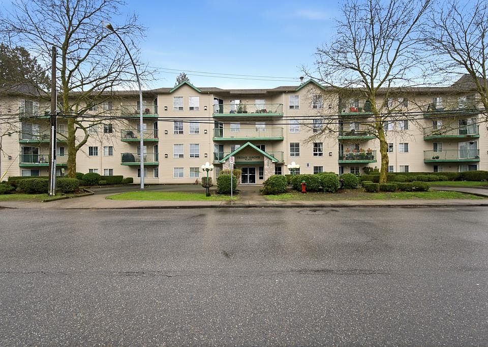 1st image of 2435 Center St #107