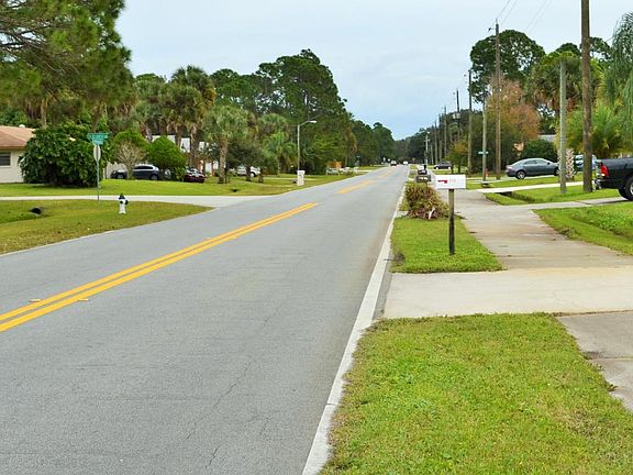4th image of 772 Americana Blvd NE #8