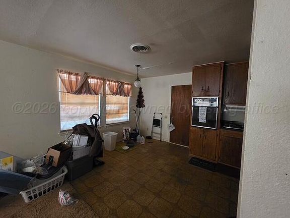 5th image of 961 W Terry Rd
