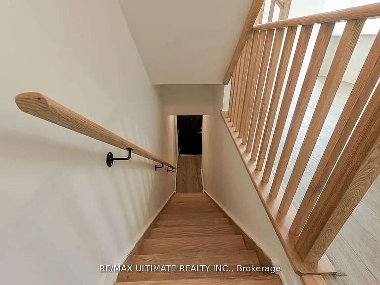 172 Clonmore Dr #3 — Photo 3