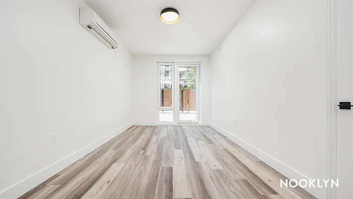 Rented by Nooklyn NYC LLC | media 48