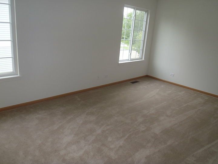 2nd image of 1851 Cameron Dr