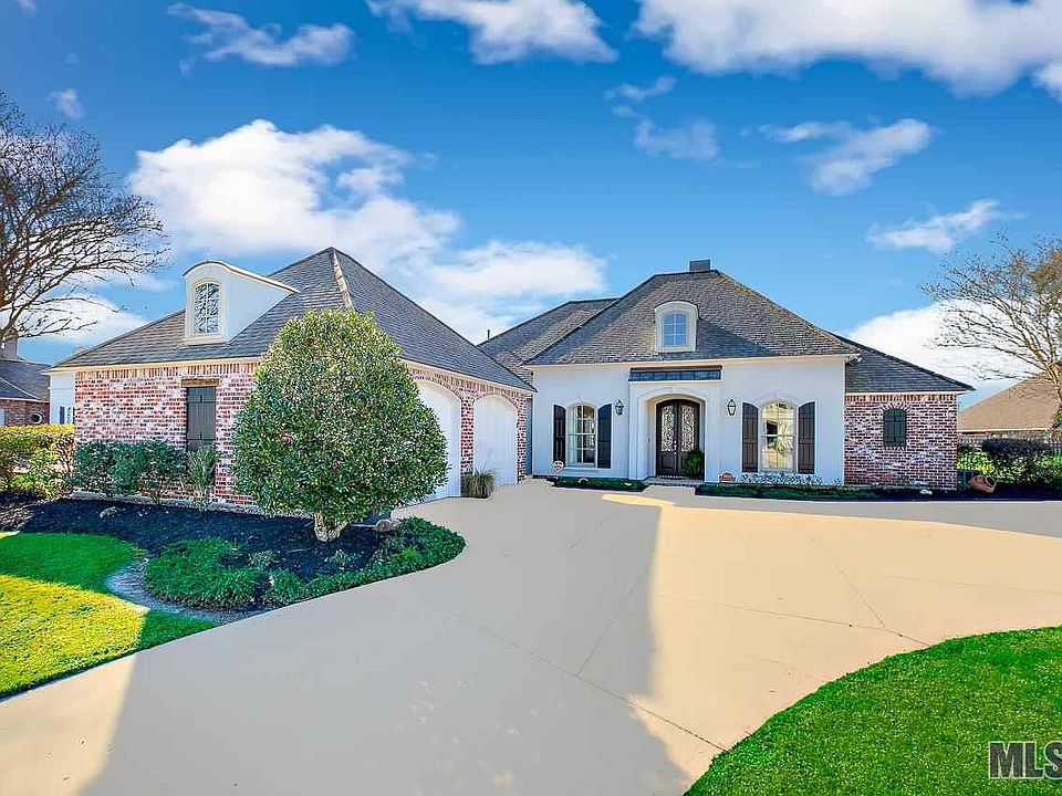 1st image of 18024 Bellingrath Lakes Ave