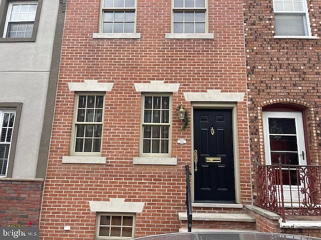 1st image of 2545 S Alder St