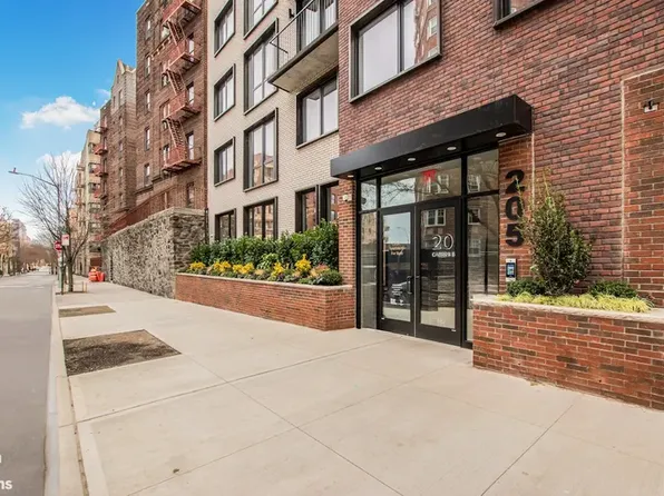 205 Cabrini Boulevard image 21 of 22