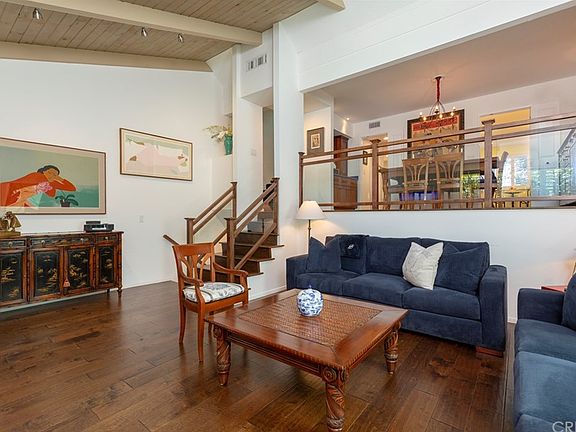 5th image of 11856 Moorpark St APT E