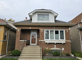 5520 W Eddy St, Chicago, IL 60641