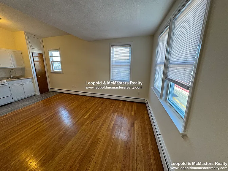 North Beacon St Brighton Apartments — Photo 25