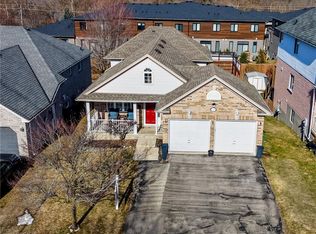 84 Endeavour Dr, Cambridge, ON N3C 4C2