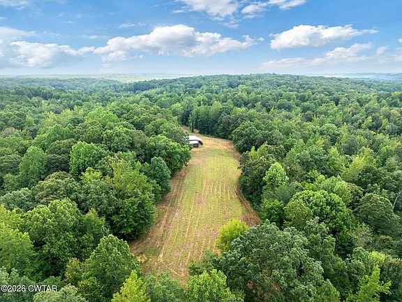 3rd image of 957 Holladay Rd