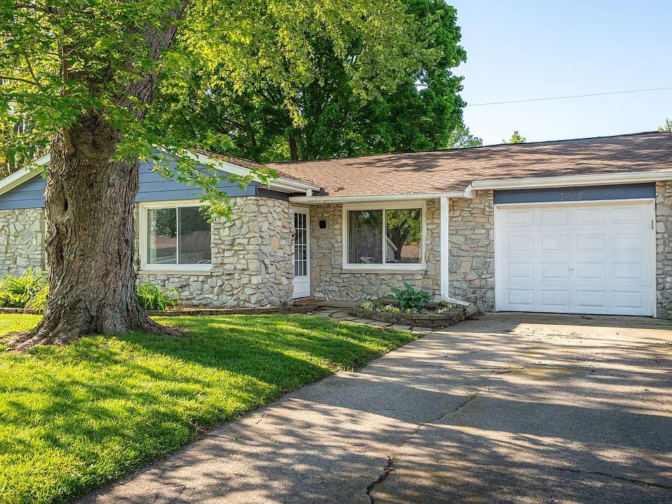 1st image of 8215 W Fairview Dr