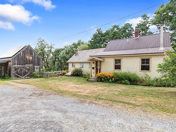 3rd image of 1726 Monkton Road