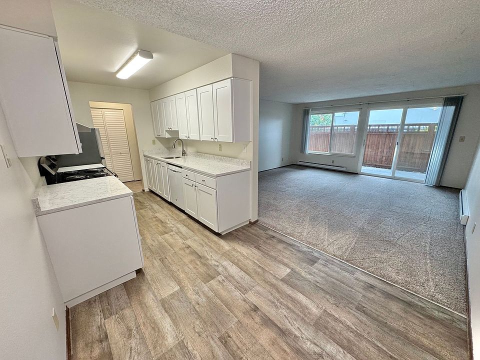 1st image of 18524 Linden Ave N #105