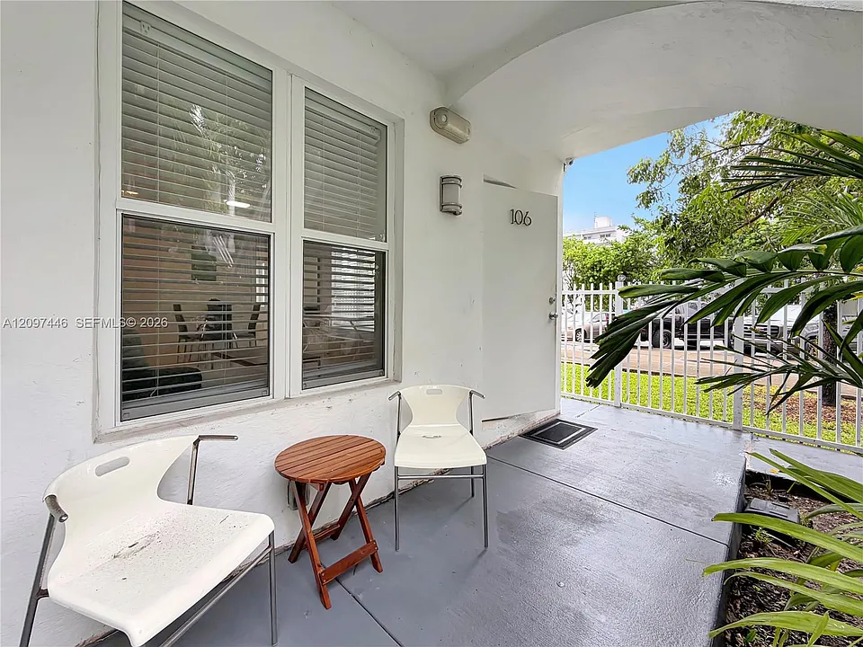 1419 West Ave #106