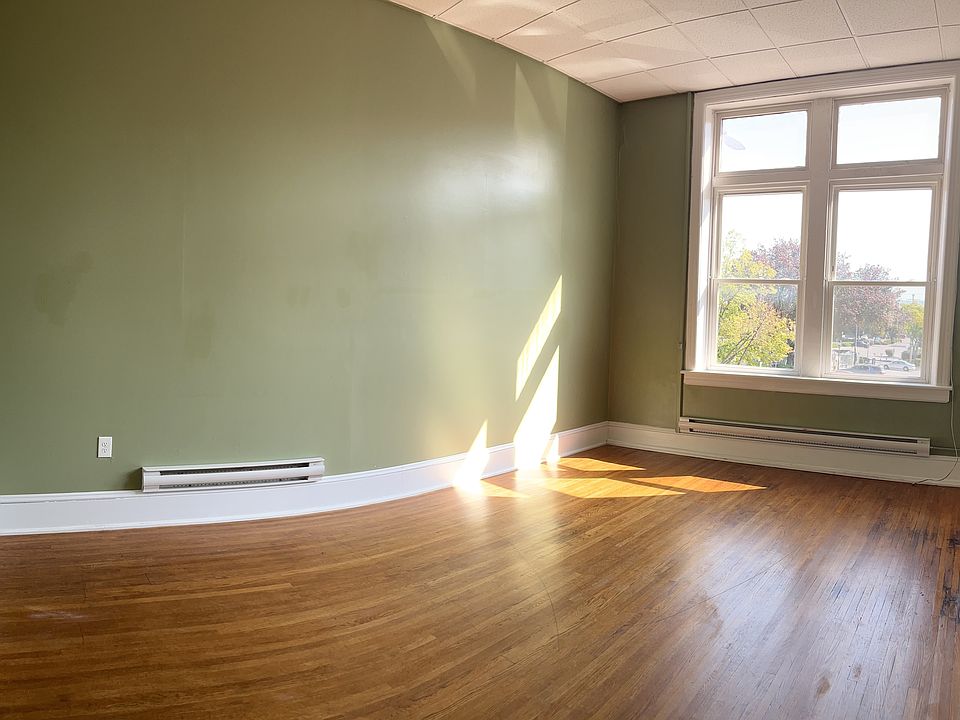 1st image of 11 N Potomac St #2B