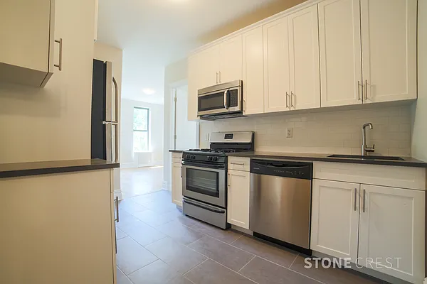Rented by Stonecrest Realty | media 2