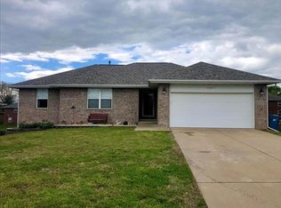 4035 W Condor Dr, Battlefield, MO 65619