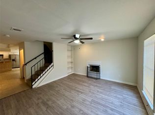 5810 Twisted Pine Ct UNIT C, Houston, TX 77039