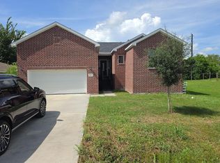 5211 Rue St, Houston, TX 77033