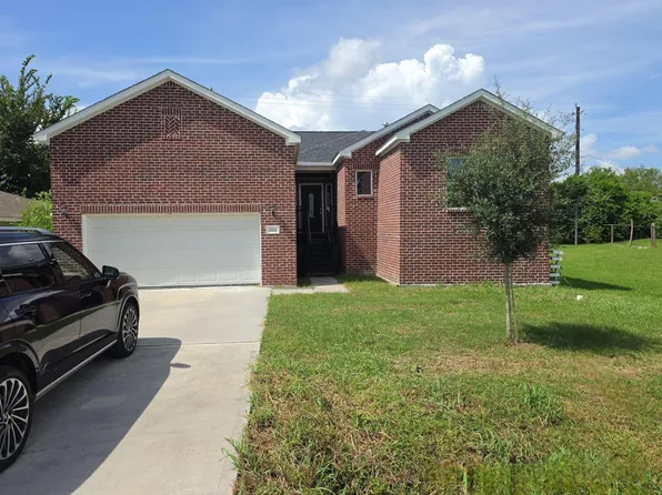 5211 Rue St, Houston, TX 77033