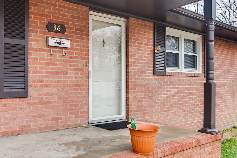 1st image of 36 Claiborne Pl
