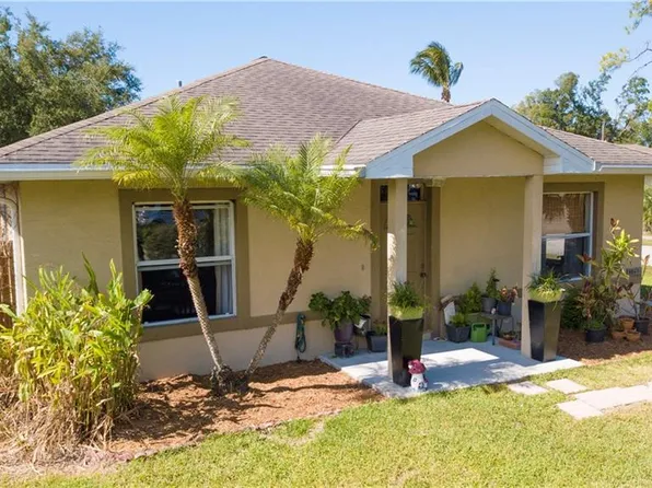 3954 Bayshore Dr, Naples, FL 34112