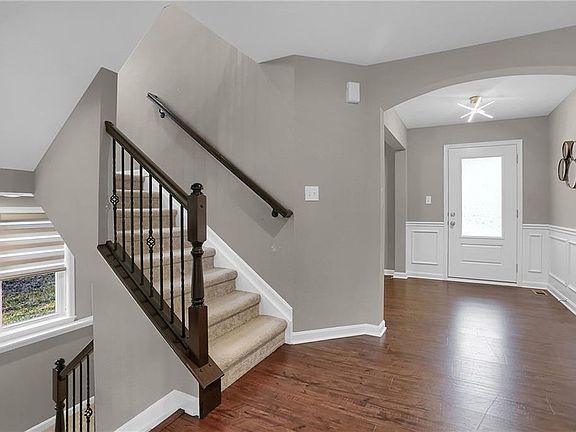 4th image of 3536 Snowdon Dr