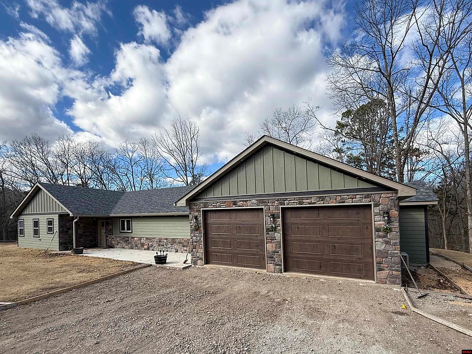 1st image of 630 Lake Point Dr