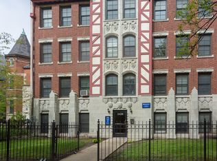 2420 N Kedzie #902, Chicago, IL 60647