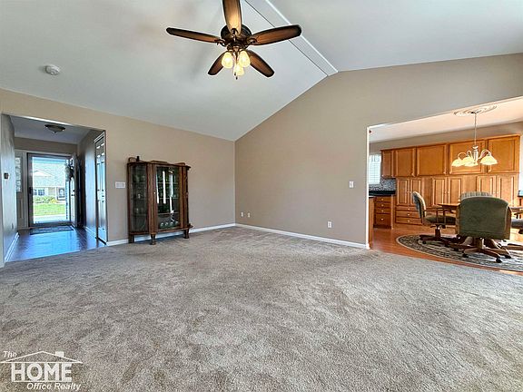 2nd image of 1160 Jackson Dr