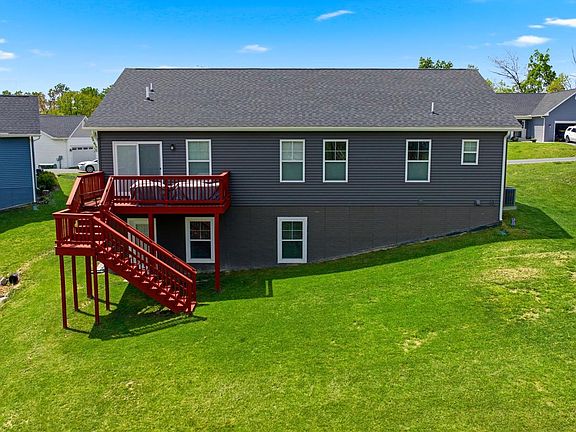 5th image of 255 Quinella Ct