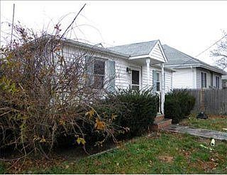 2nd image of 55 Newport Rd