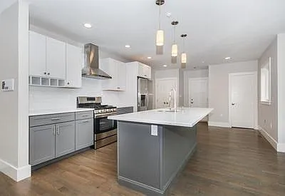 491 Ashmont St #1 — Photo 2