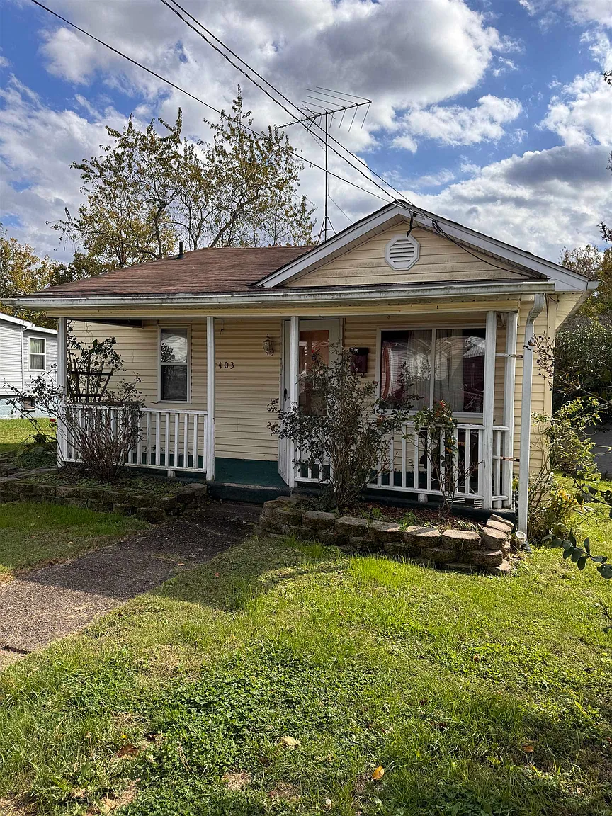 2403 Jefferson Ave photo 1