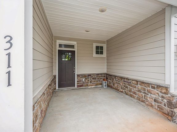 2nd image of 311 Rodessa Ln