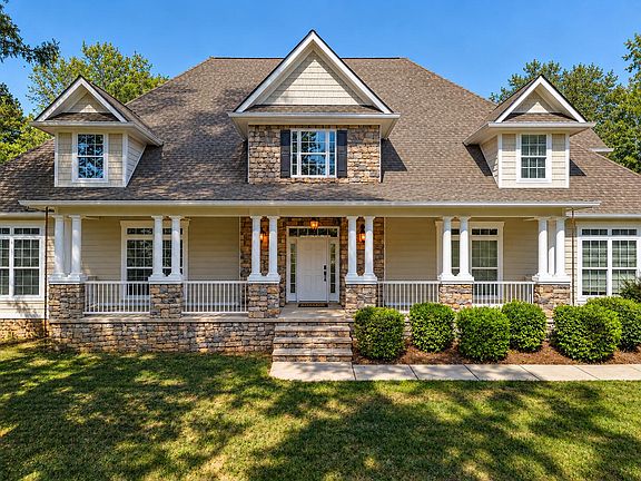 2nd image of 43 Hidden Hills Dr
