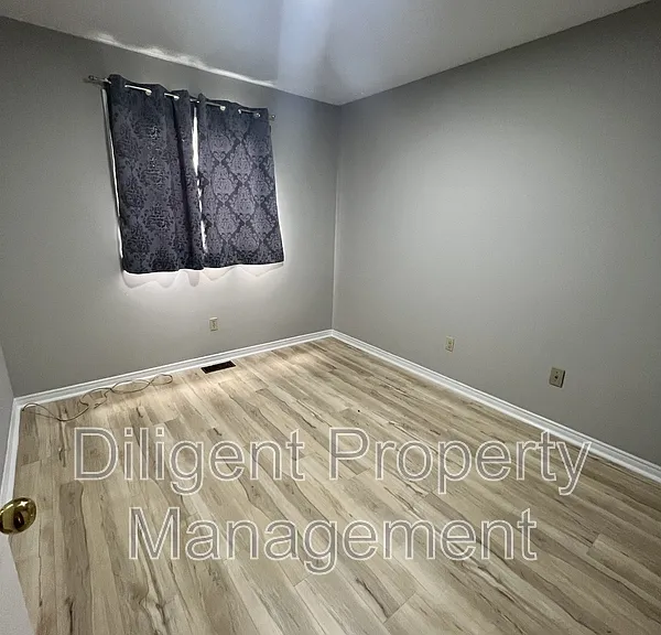 1241 Huntington Cir #PROPERTY — Photo 7