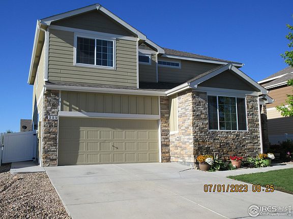 3rd image of 255 Castle Dr