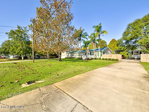 4th image of 4909 Cambridge Dr