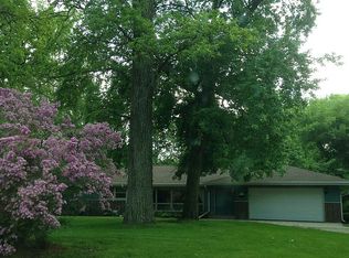 N115W20109 Woodland Dr, Germantown, WI 53022