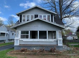 71 W Nottingham Rd, Dayton, OH 45405