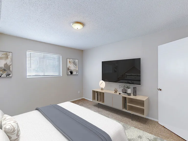 Riviera Apartments — Photo 9
